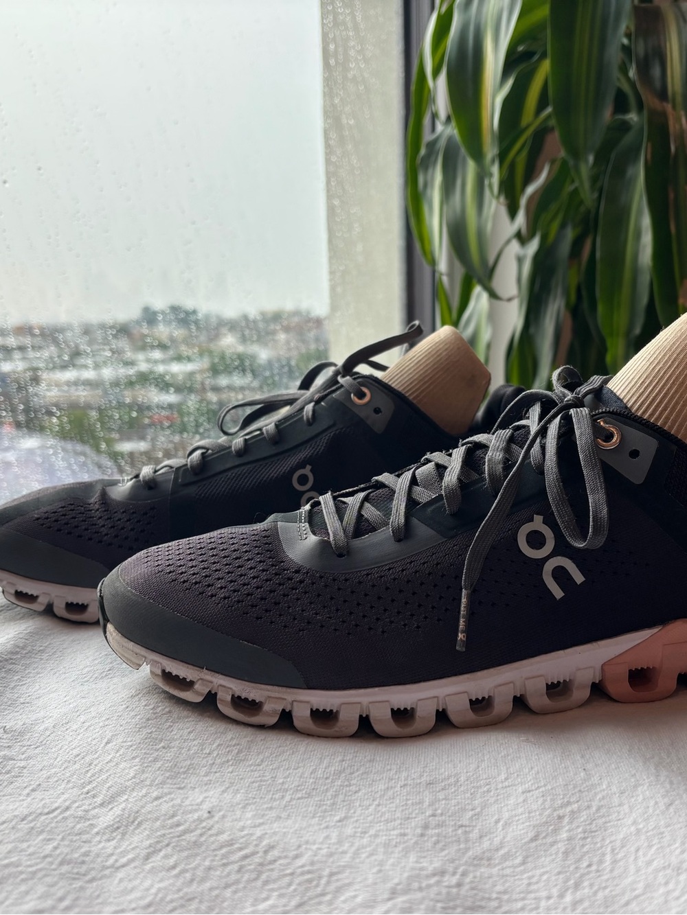 On Cloud X Women’s Running Shoes Black Rose Dust CloudTec US 9.5 EU 41